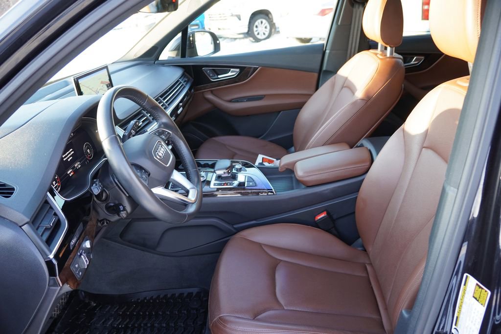 Used 2019 Audi Q7 3.0T Prestige w/ Prestige Package image 16