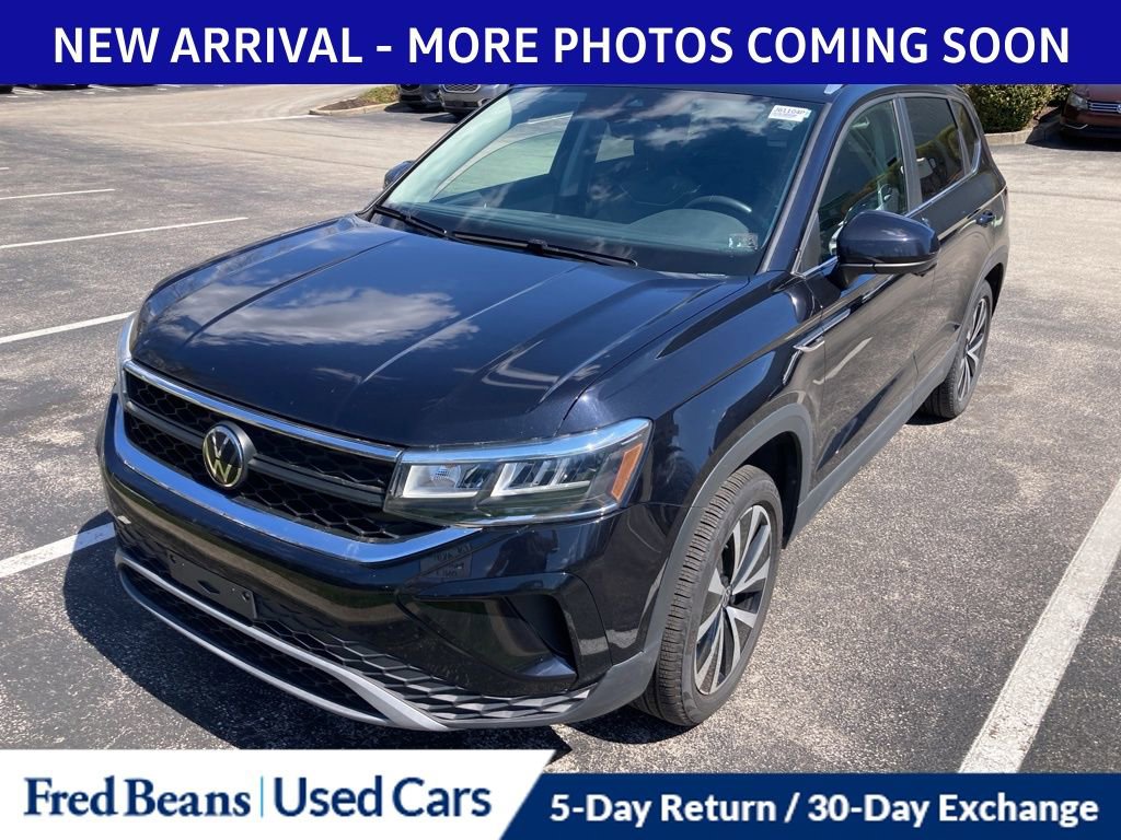 Certified 2023 Volkswagen Taos SE w/ Panoramic Sunroof Package image 3