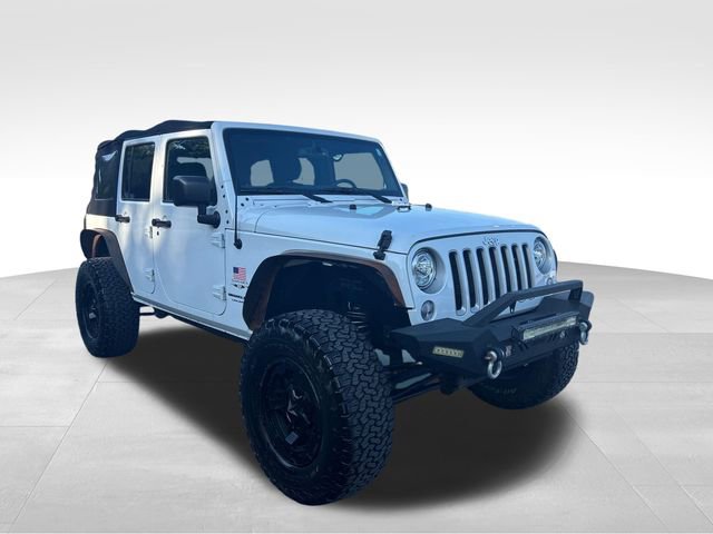 Used 2018 Jeep Wrangler Unlimited Sahara w/ Connectivity Group AWD/4WD image 6
