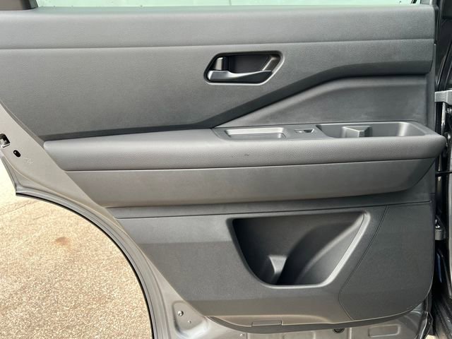 New 2026 Nissan Pathfinder SV image 34