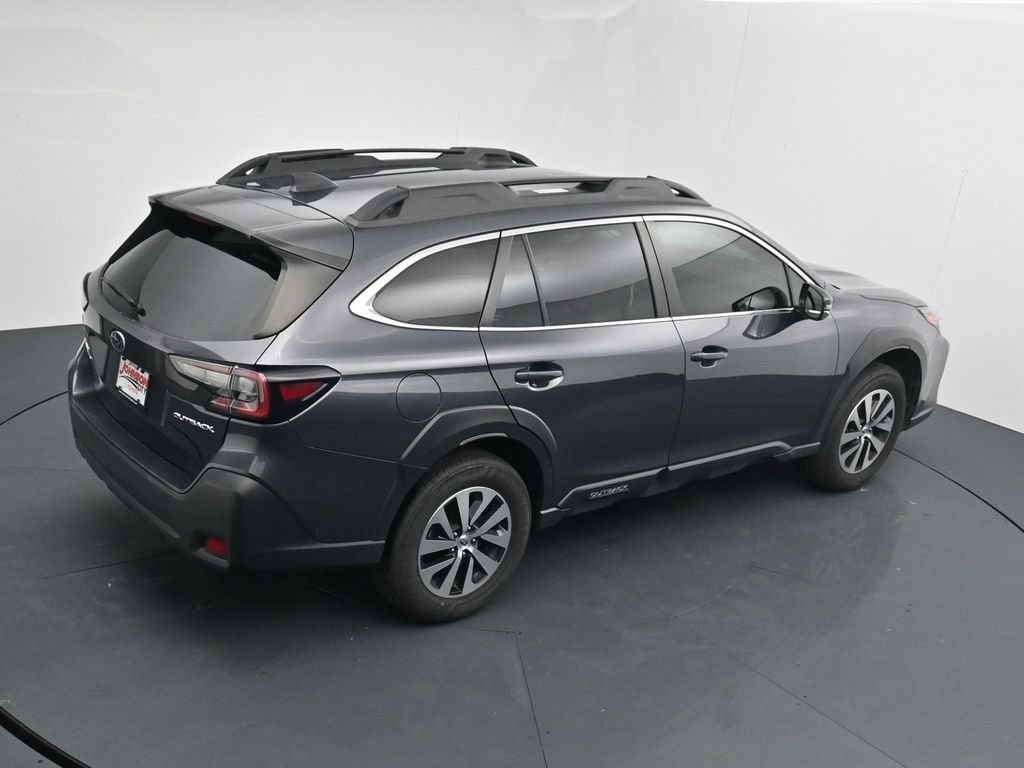 Used 2023 Subaru Outback Premium AWD/4WD image 30