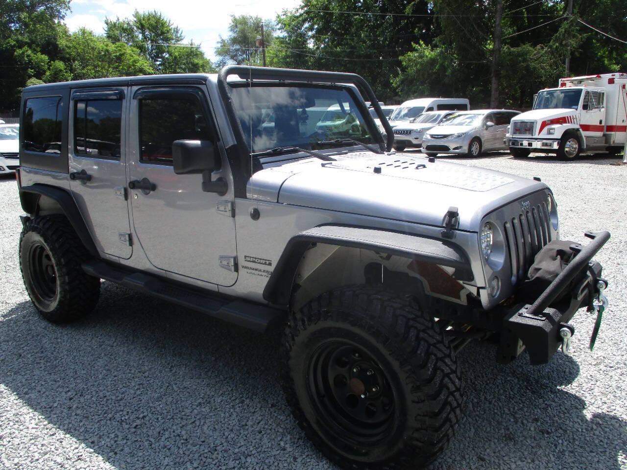 Used 2018 Jeep Wrangler Unlimited Sport S AWD/4WD image 7