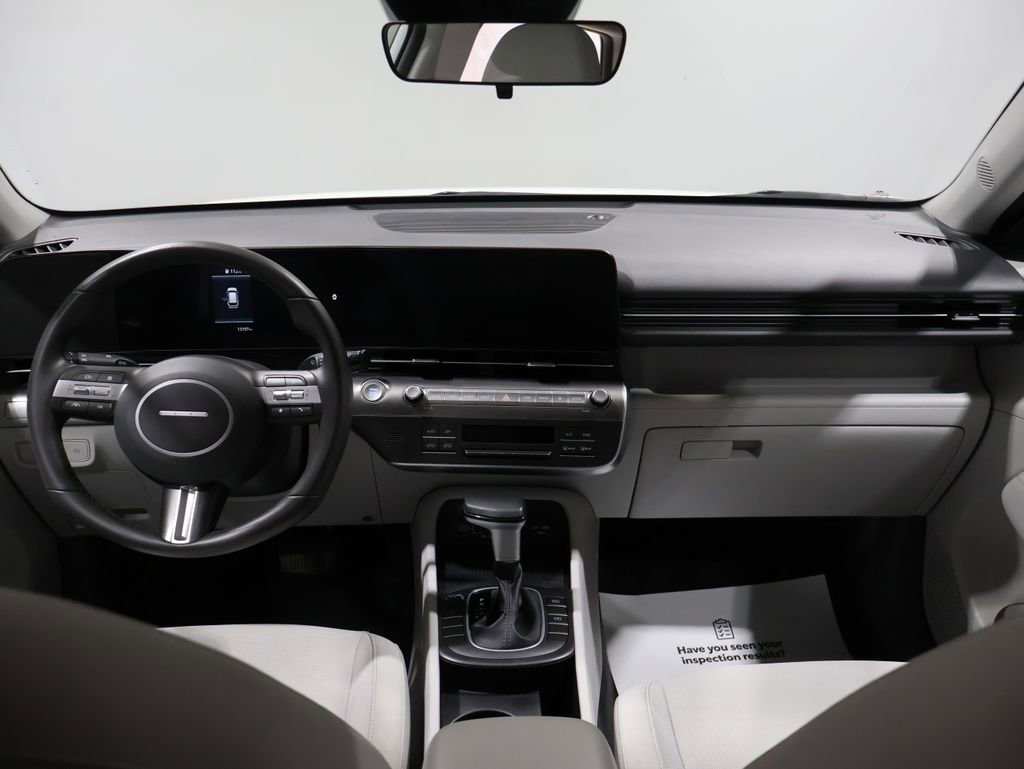 Used 2025 Hyundai Kona SEL image 17