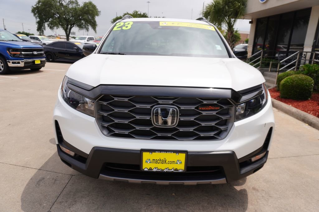 Used 2023 Honda Passport TrailSport image 2