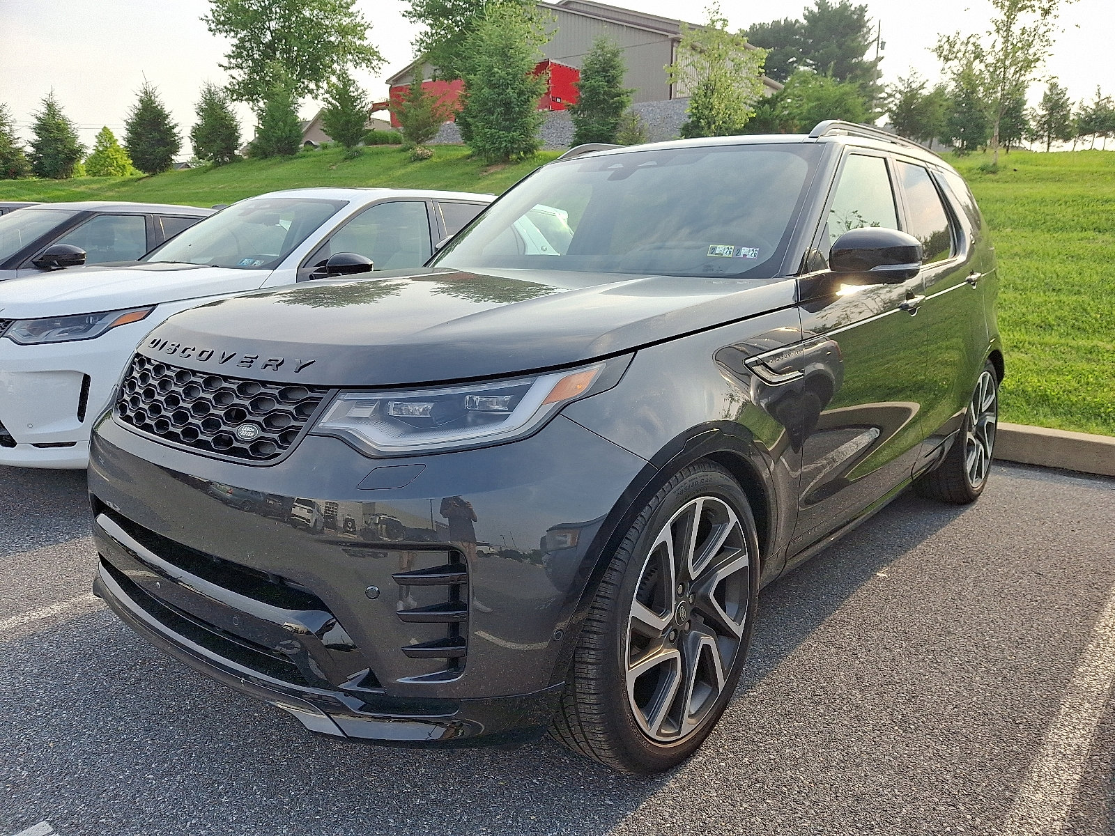 Used 2024 Land Rover Discovery Dynamic SE