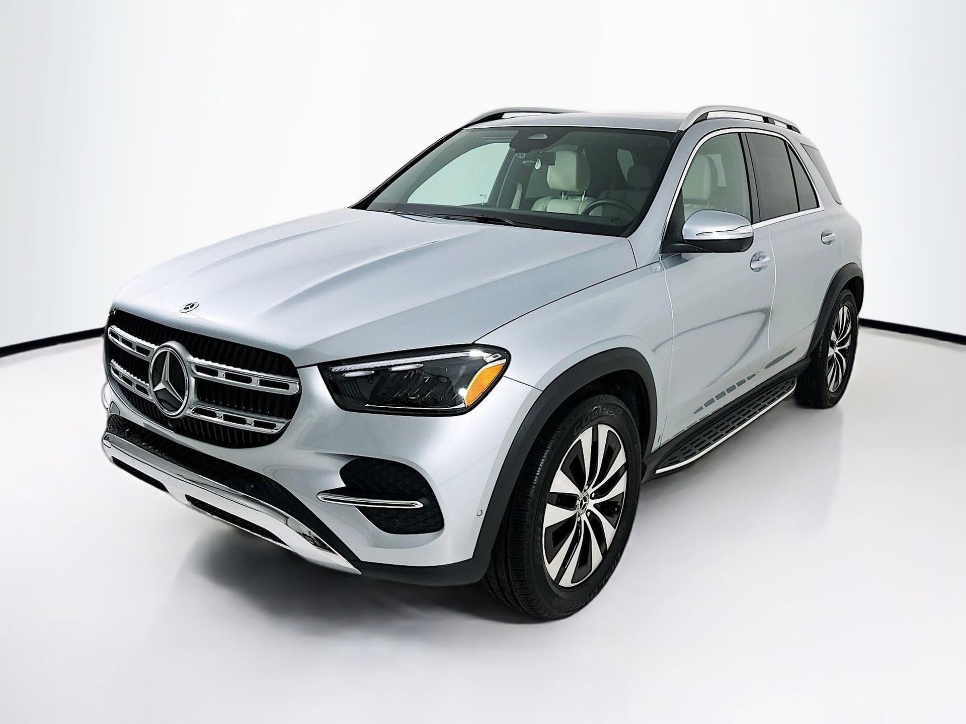 Used 2026 Mercedes-Benz GLE 350 4MATIC image 3
