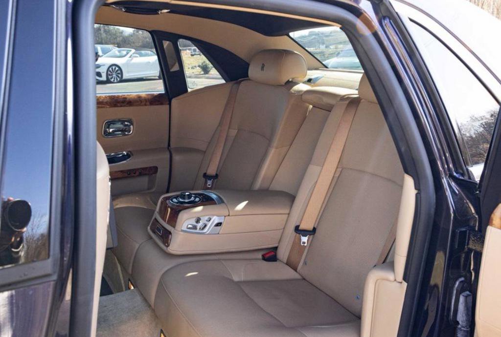 Used 2011 Rolls-Royce Ghost image 12