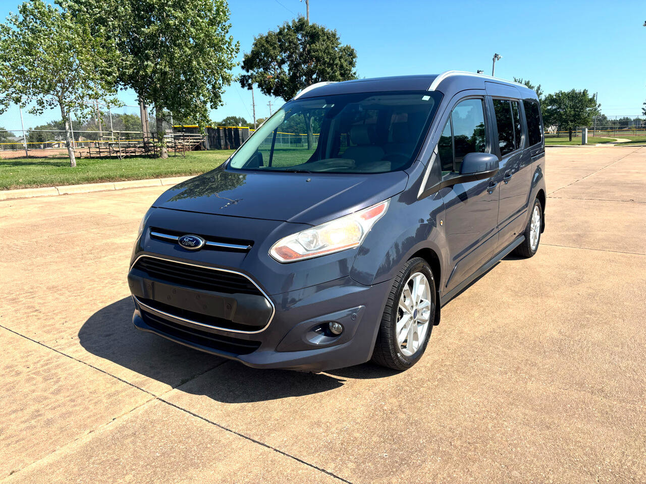 Used 2014 Ford Transit Connect Titanium image 3