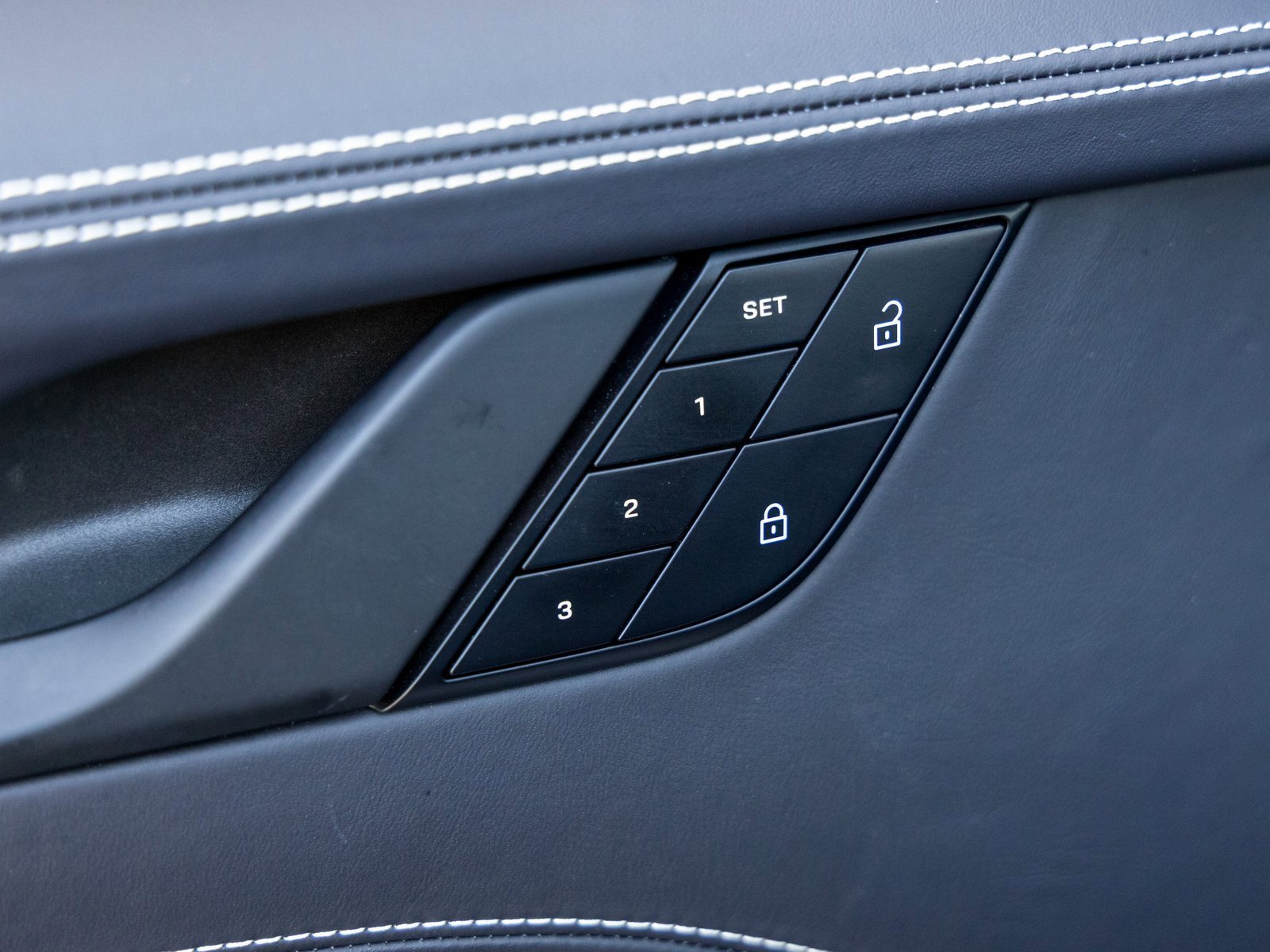 Certified 2024 Porsche 911 Targa 4 GTS image 23