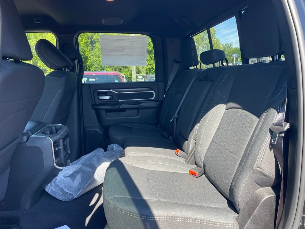 New 2026 RAM 2500 Big Horn AWD/4WD image 9