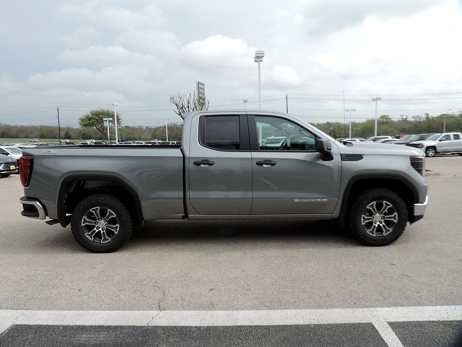 New 2026 GMC Sierra 1500 Pro w/ Pro Value Package AWD/4WD image 4