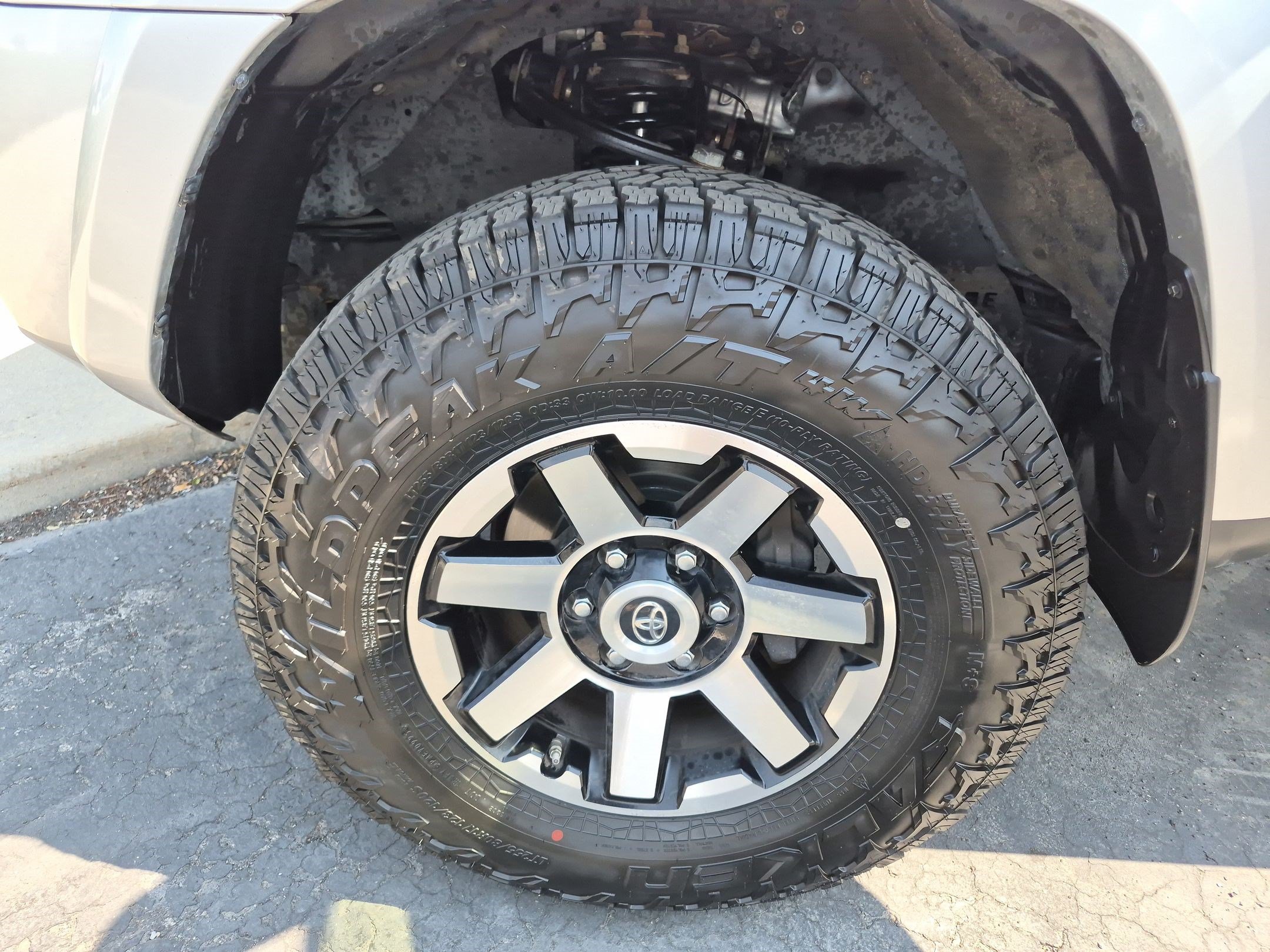 Used 2021 Toyota 4Runner TRD Off-Road AWD/4WD image 13