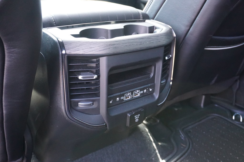 Used 2025 RAM 1500 Limited w/ Body Color Bumper Group AWD/4WD image 27