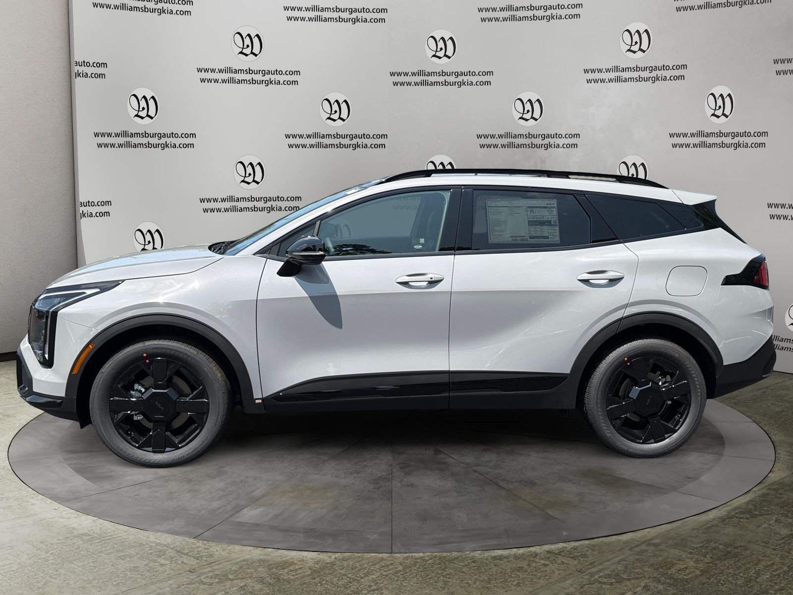 New 2027 Kia Sportage X-Line AWD/4WD image 2