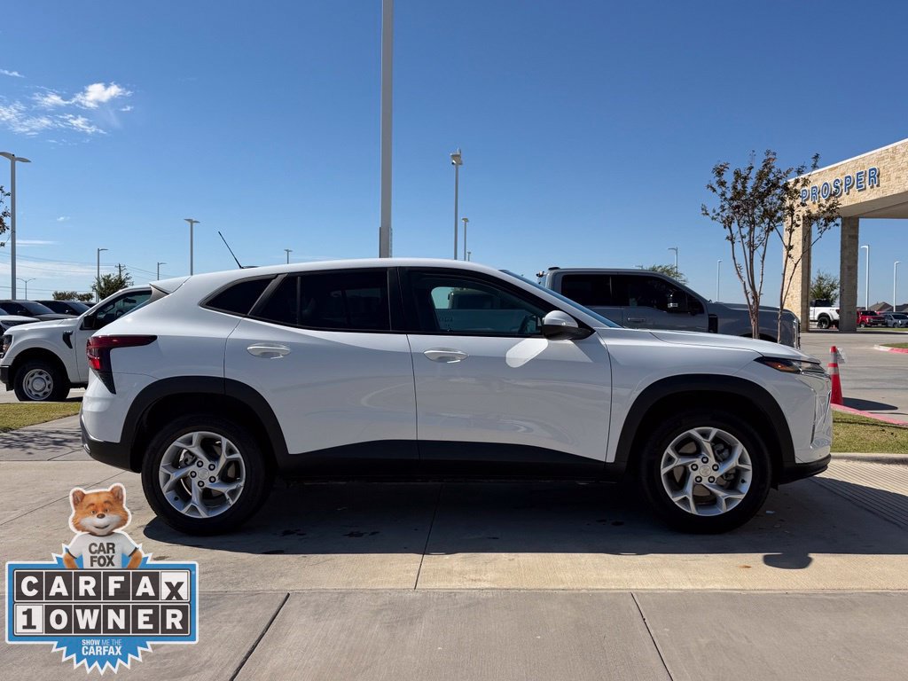 Used 2024 Chevrolet Trax LS w/ LS Convenience Package FWD image 21
