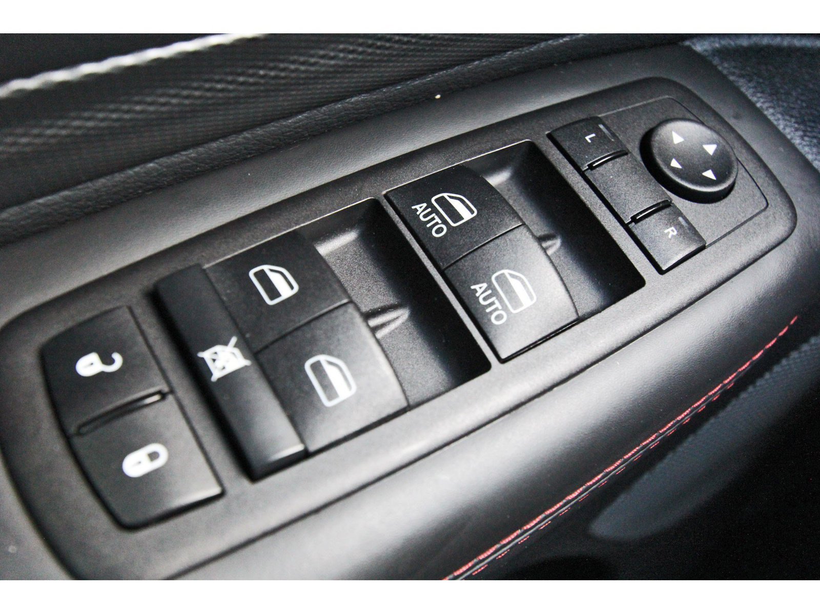 Used 2023 Dodge Durango R/T RWD image 23