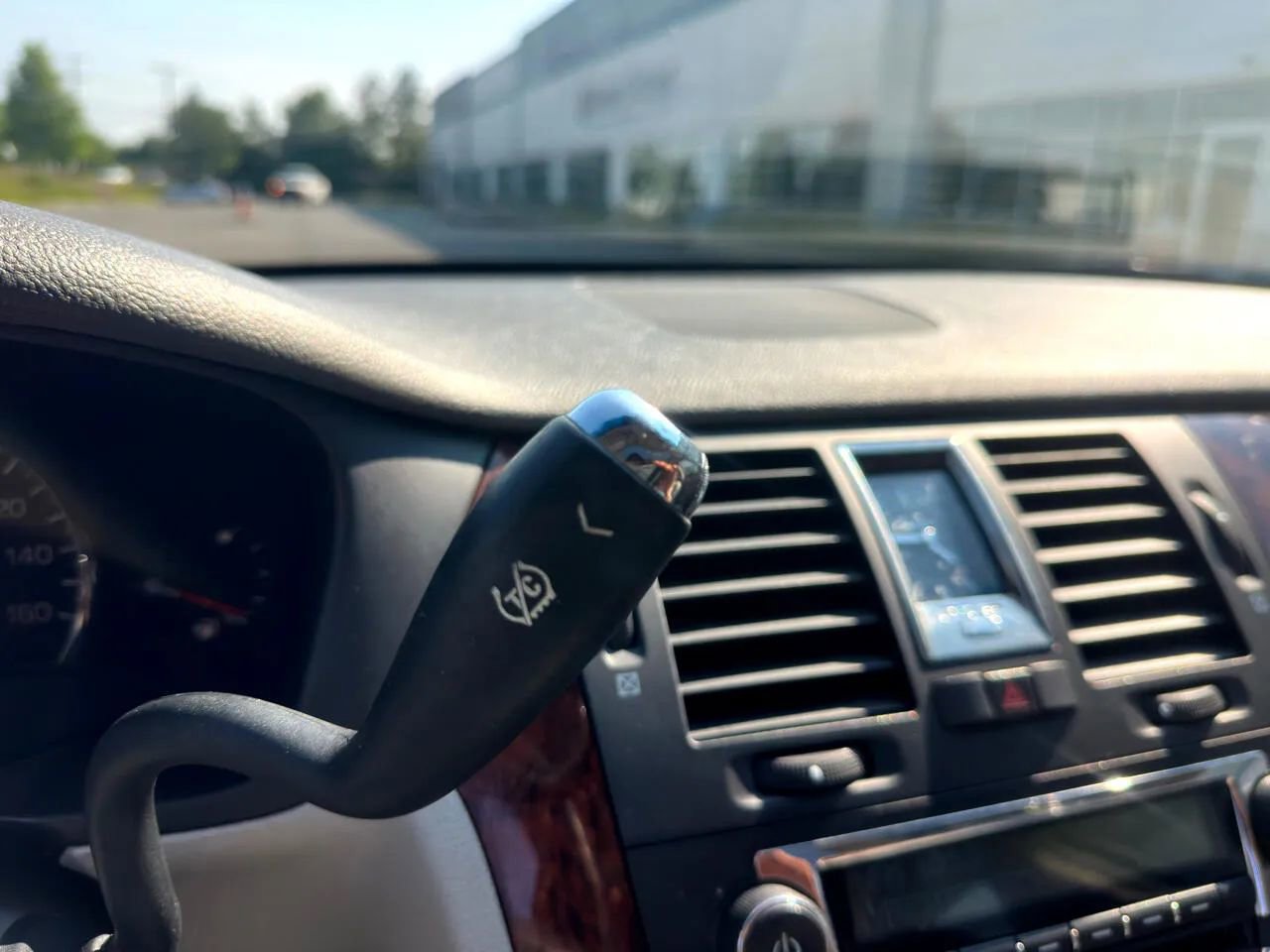 Used 2006 Cadillac DTS Performance w/ Sun And Sound Package image 20