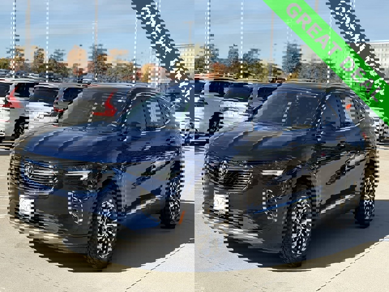 Used 2022 Buick Envision Essence w/ Safety Package image 3