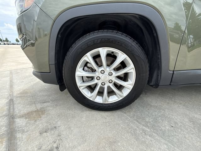 Used 2020 Jeep Cherokee Latitude FWD image 10
