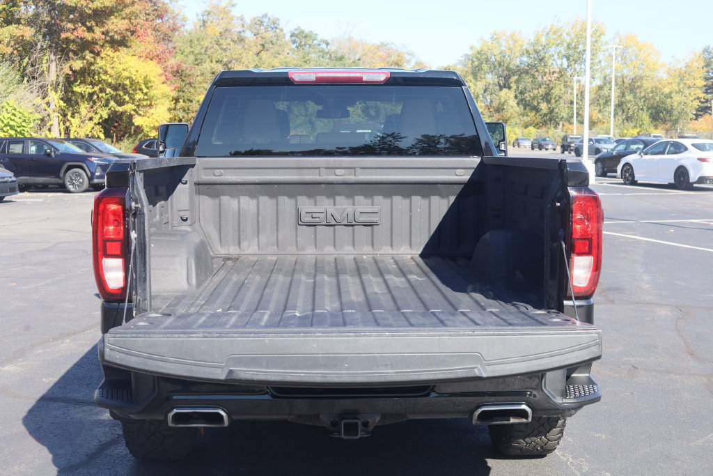 Used 2022 GMC Sierra 1500 Elevation w/ X31 Off-Road Package AWD/4WD image 17