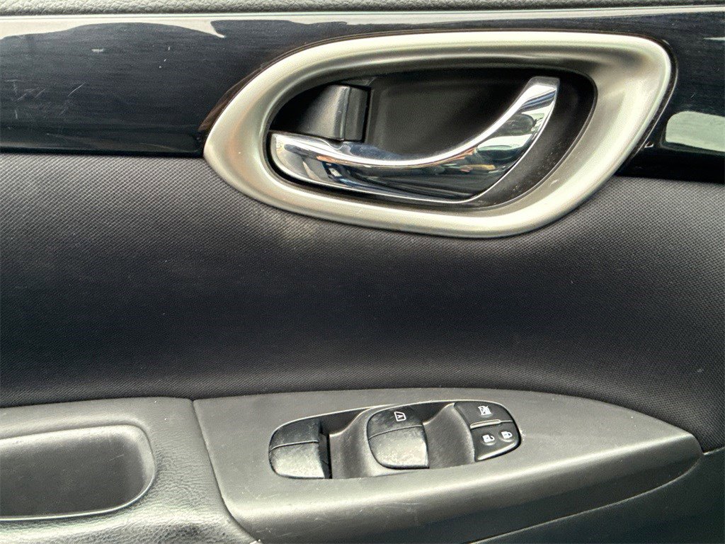 Used 2018 Nissan Sentra SV image 18