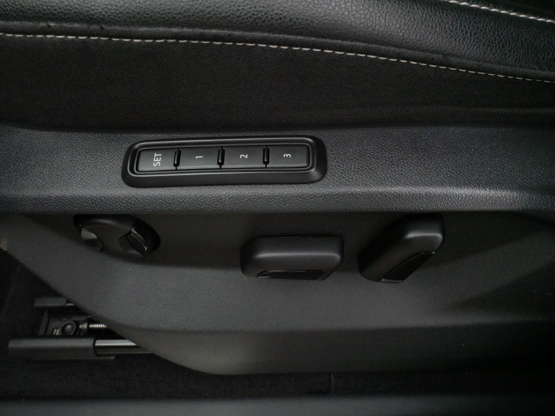 Used 2022 Volkswagen Atlas SEL image 20