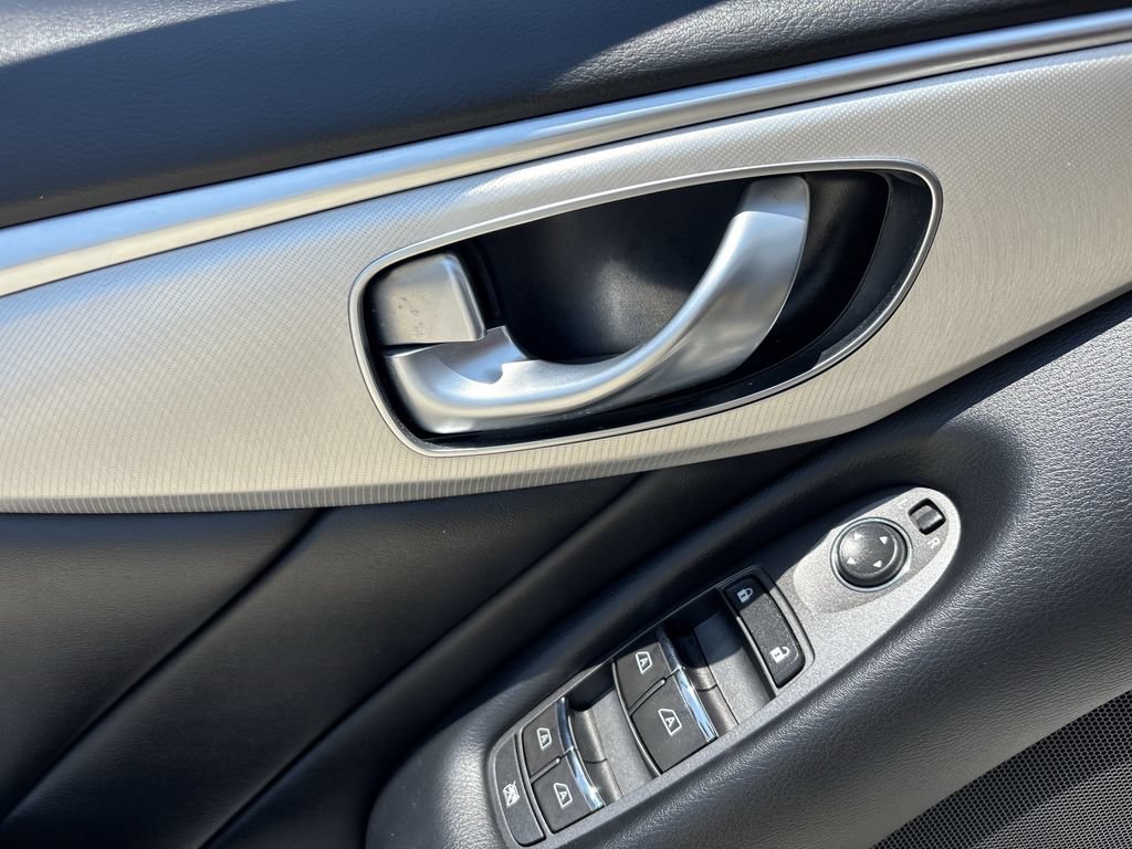 Used 2021 INFINITI Q50 Luxe w/ Cargo Package RWD image 19