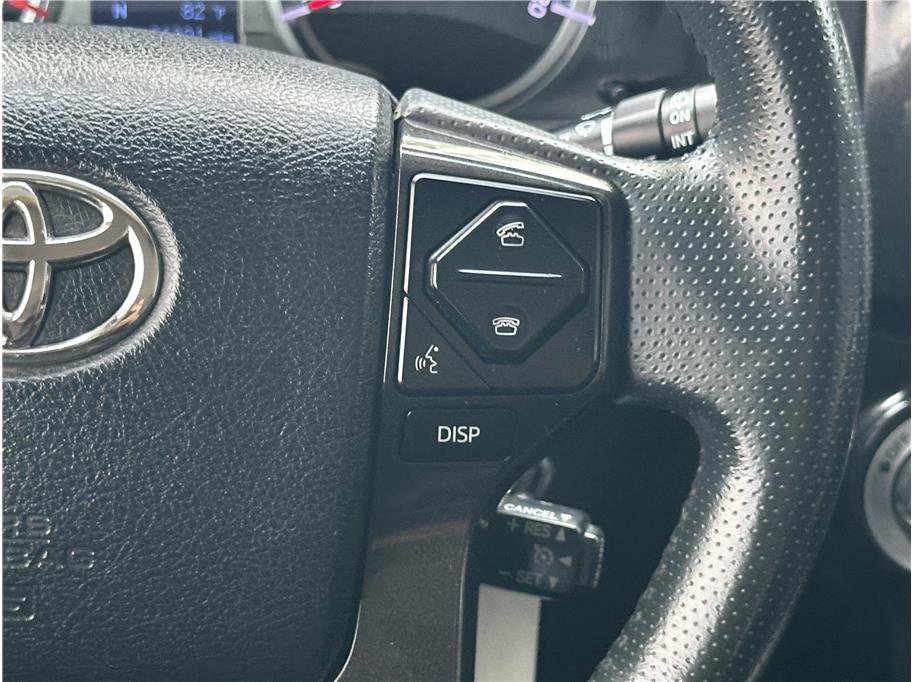 Used 2017 Toyota 4Runner TRD Off-Road Premium AWD/4WD image 21