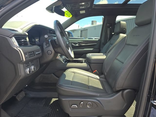 Used 2023 GMC Yukon Denali AWD/4WD image 10