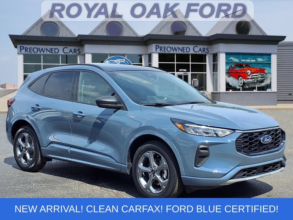Certified 2023 Ford Escape ST-Line w/ Tech Pack #1 AWD/4WD image 1