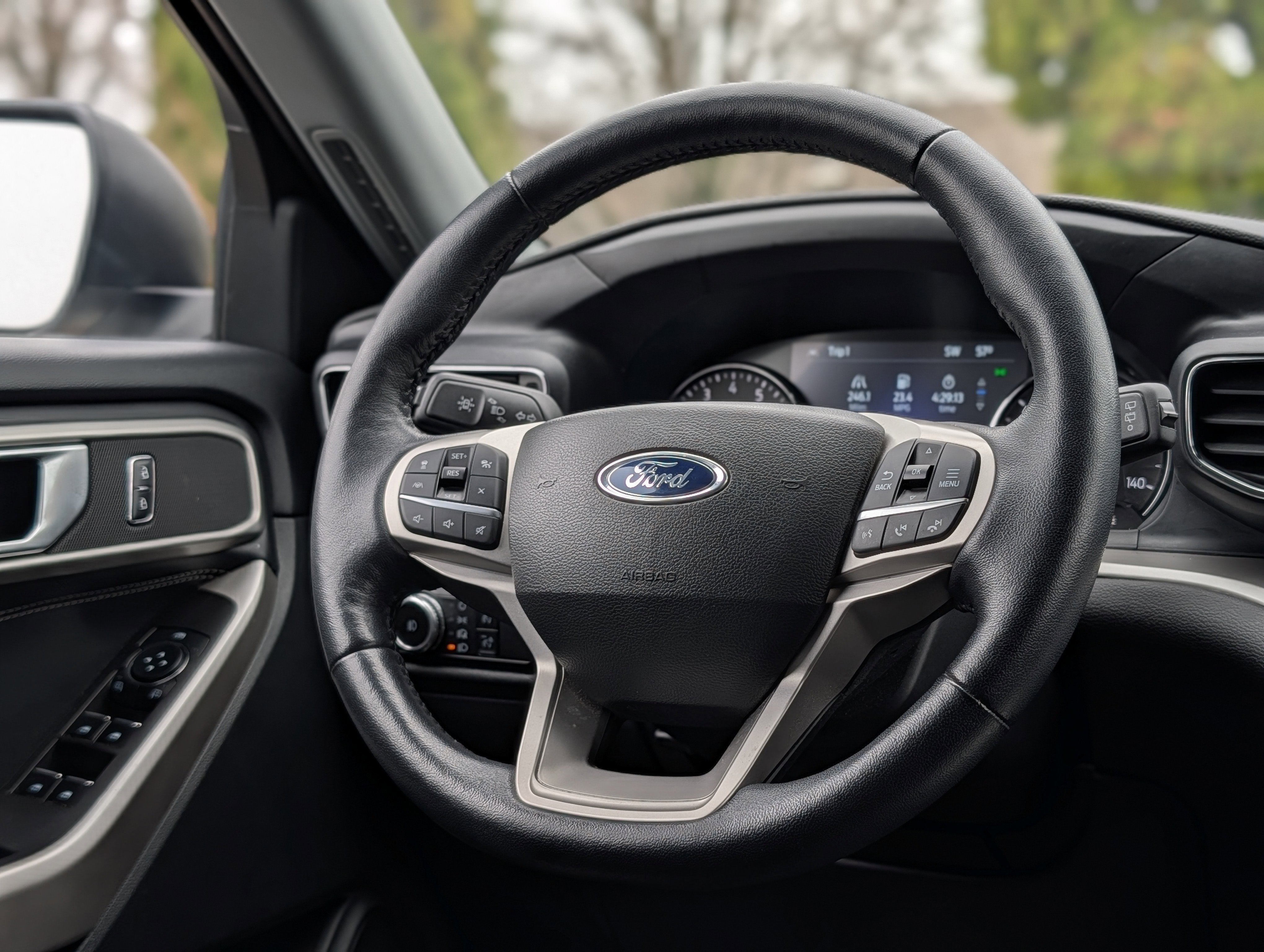 Used 2023 Ford Explorer XLT w/ Equipment Group 202A image 14