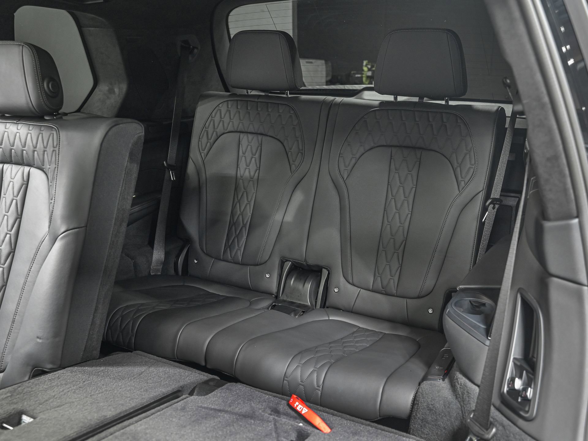 Used 2023 BMW X7 xDrive40i w/ Executive Package image 30