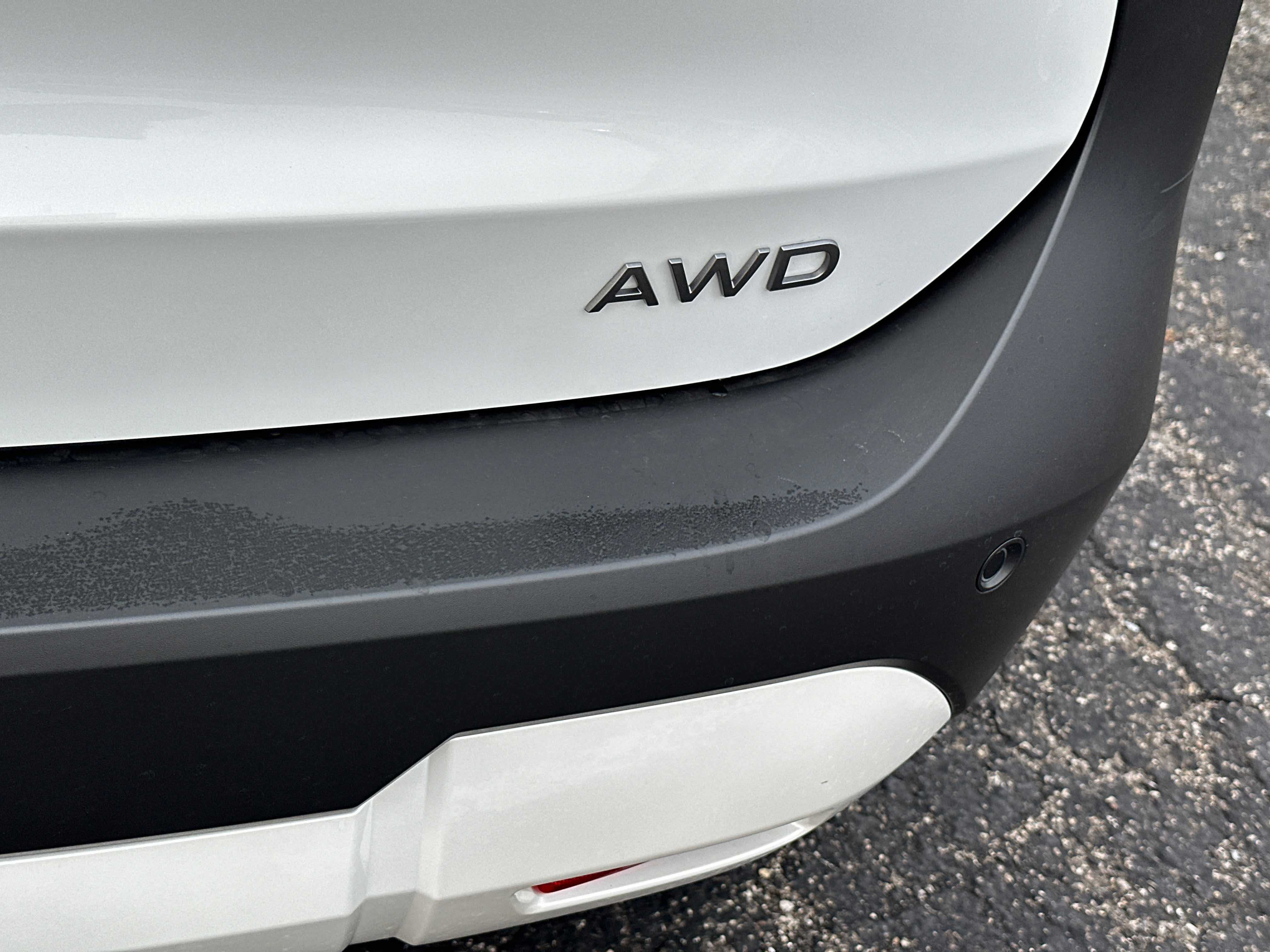 New 2026 Nissan Kicks SV AWD/4WD image 13