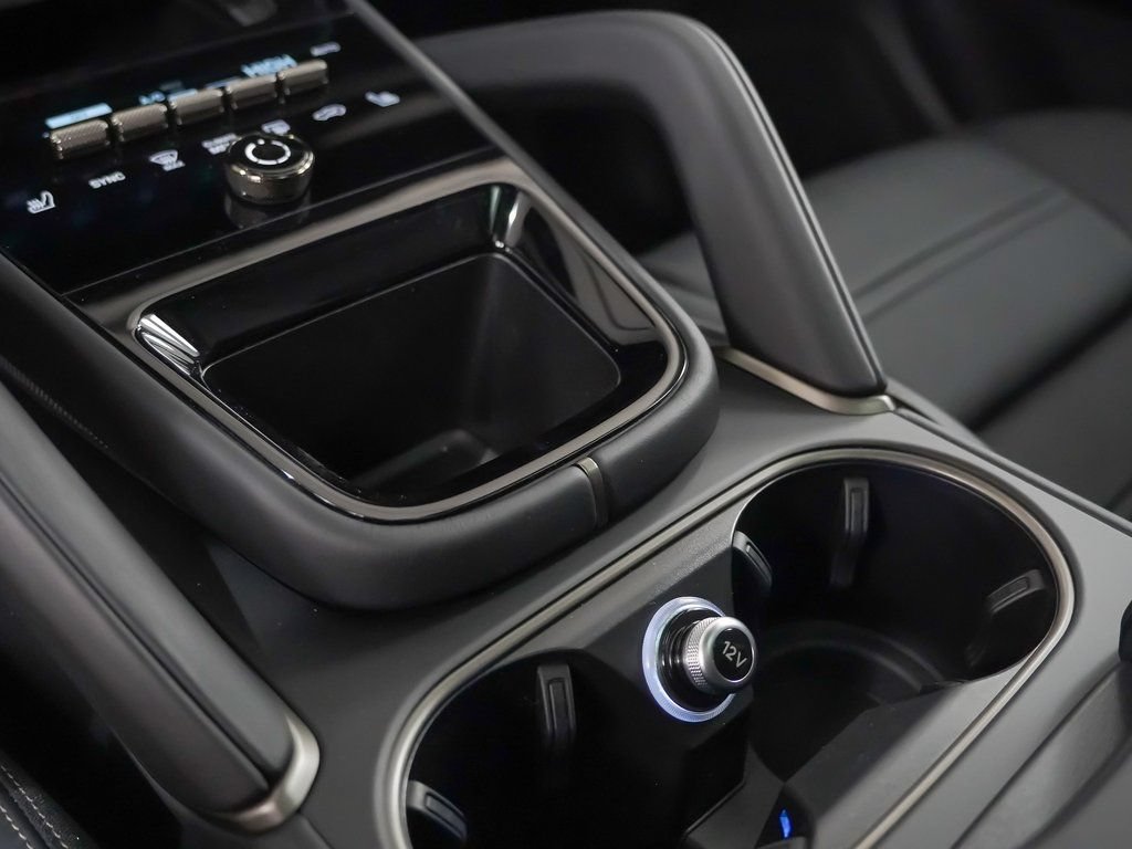 New 2026 Porsche Cayenne Turbo AWD/4WD image 33
