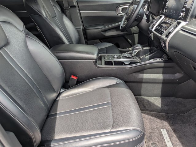 Used 2021 Kia Sorento S FWD image 19