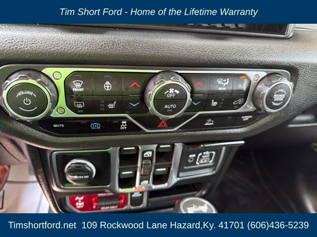 Used 2024 Jeep Wrangler Unlimited AWD/4WD image 13