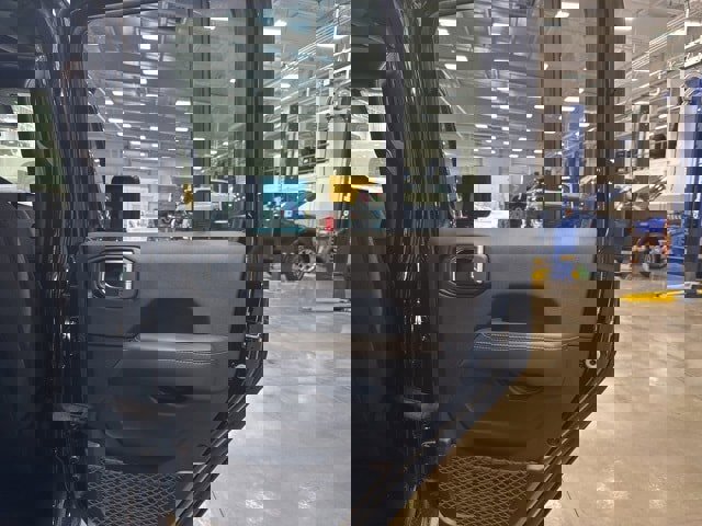 New 2025 Jeep Wrangler Sahara image 9