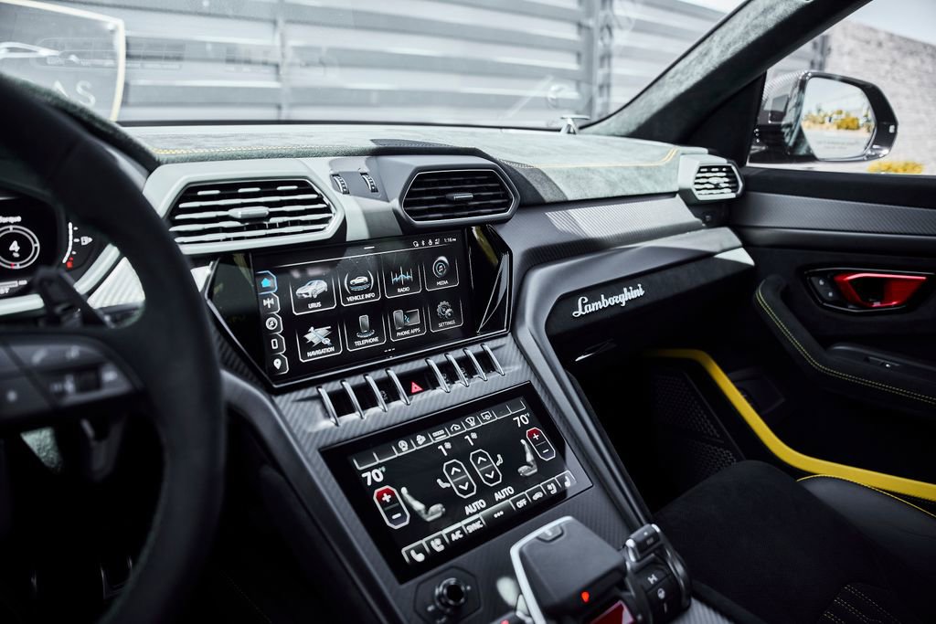 Used 2024 Lamborghini Urus Performante AWD/4WD image 77
