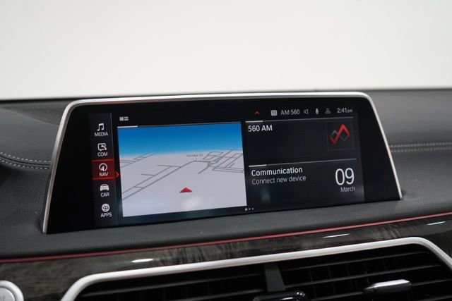 Used 2021 BMW 740i xDrive w/ M Sport Package image 25