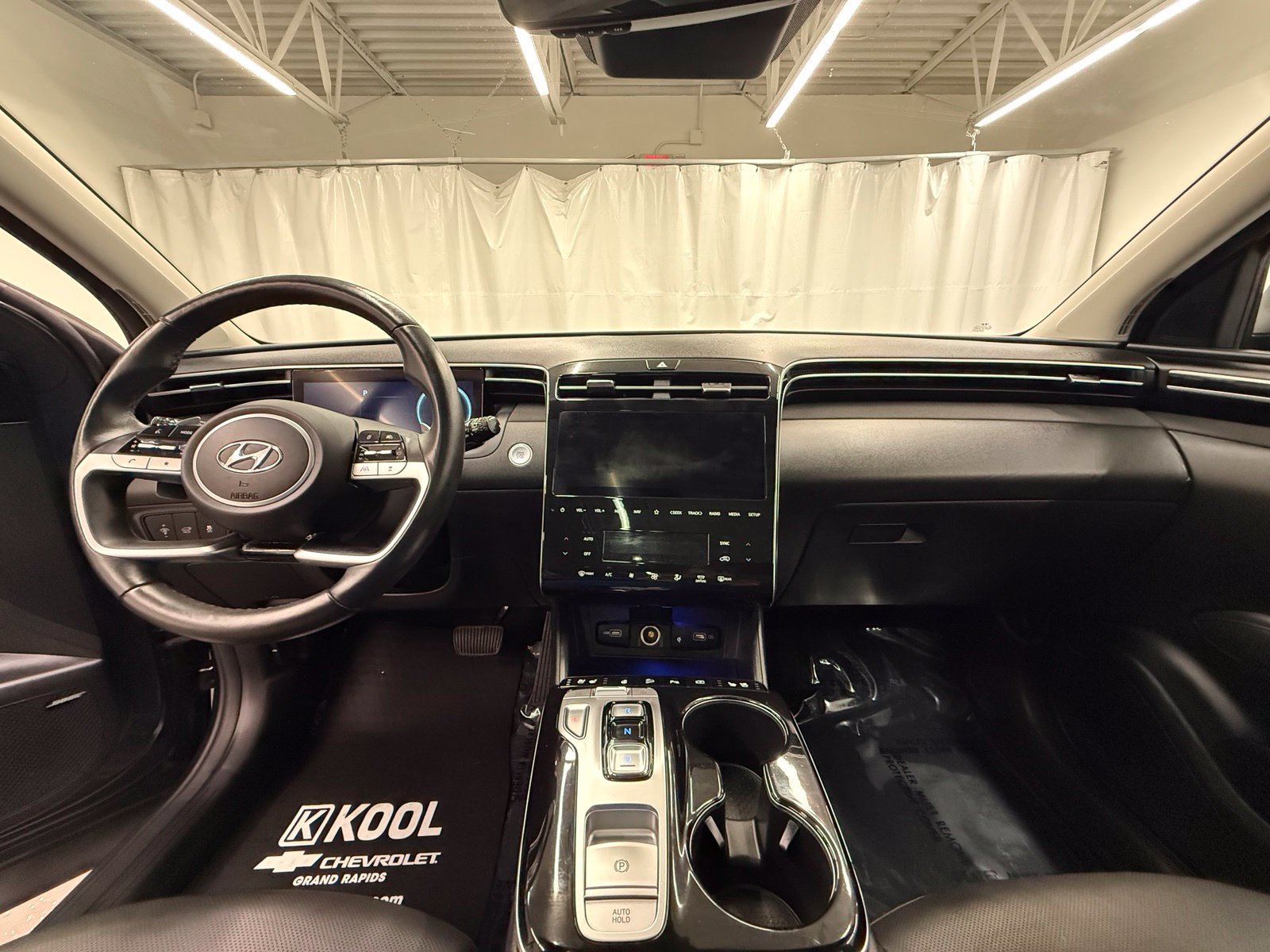 Used 2022 Hyundai Tucson Limited AWD/4WD image 18