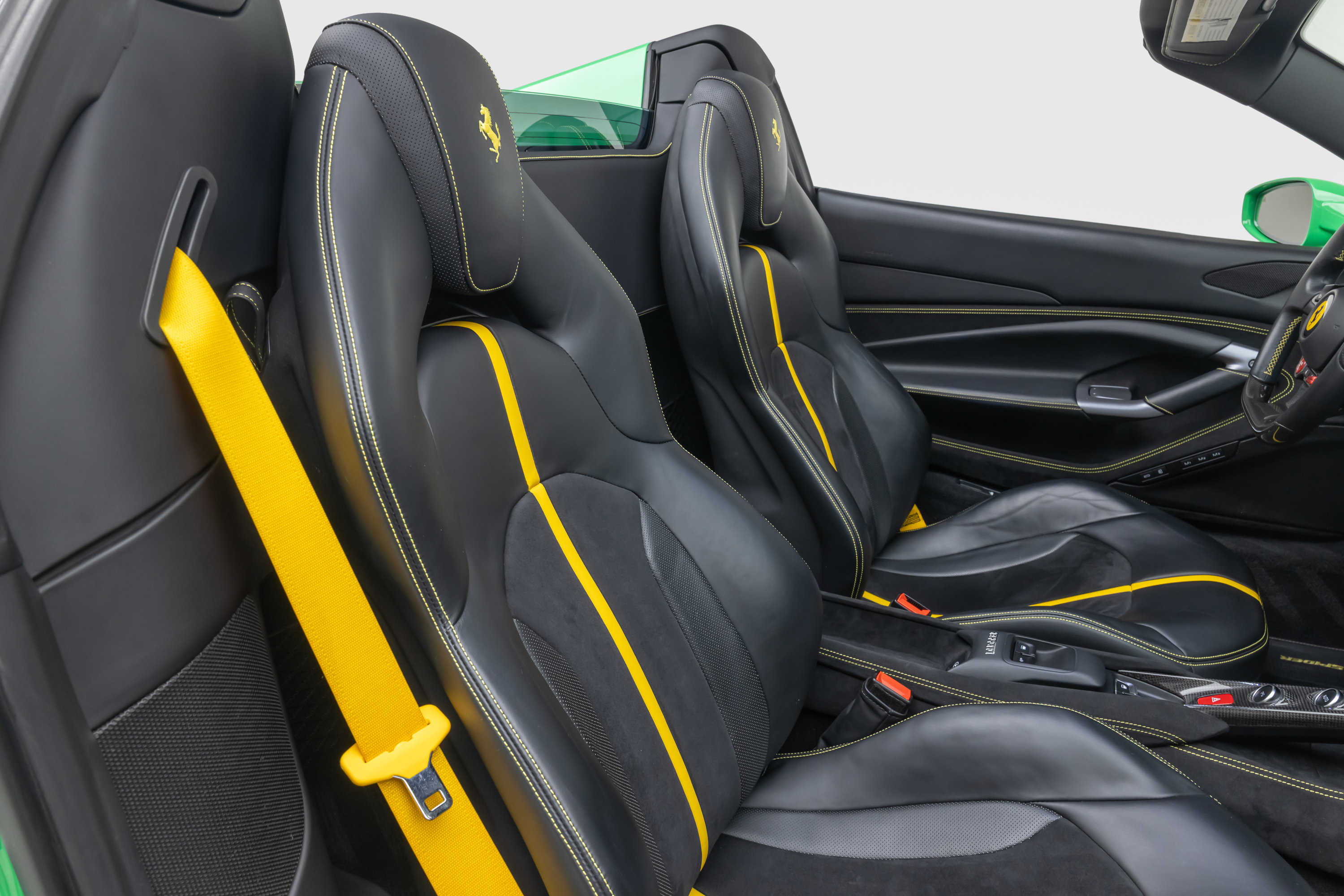 Certified 2023 Ferrari F8 Tributo RWD image 47