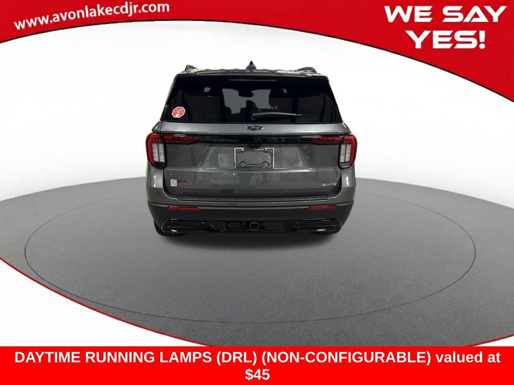 Used 2025 Ford Explorer ST-Line w/ ST-Line Street Pack image 4