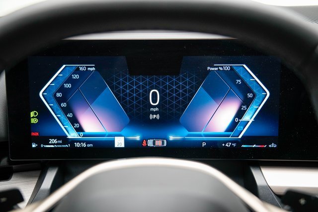 Used 2024 BMW 530i xDrive w/ Executive Package image 33