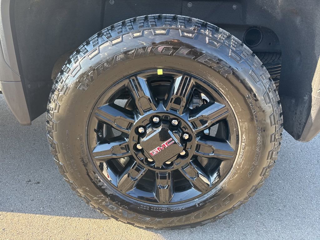 New 2026 GMC Sierra 2500 AT4 w/ AT4 Premium Plus Package image 32