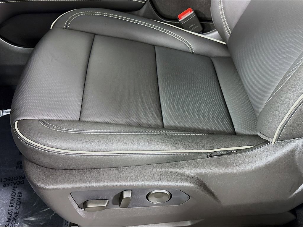 New 2026 GMC Yukon XL Elevation w/ Elevation Premium Package image 19