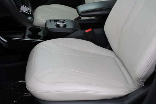 Used 2022 Ford Mustang Mach-E Premium AWD/4WD image 35