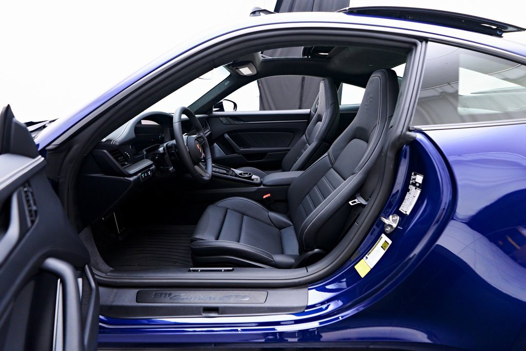 Used 2026 Porsche 911 Carrera GTS image 39