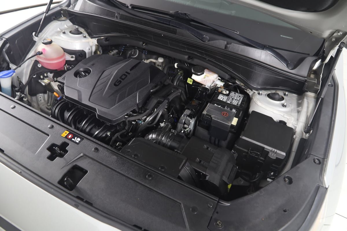 Used 2022 Hyundai Santa Fe XRT FWD image 17
