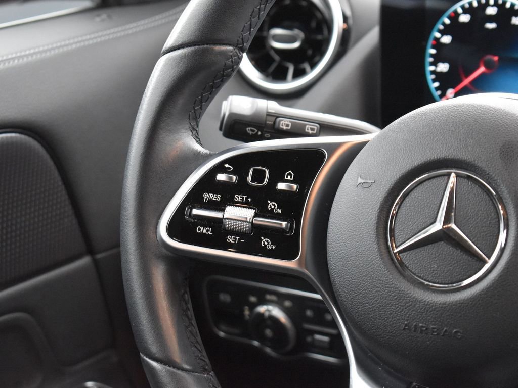 Used 2022 Mercedes-Benz GLA 250 4MATIC image 18