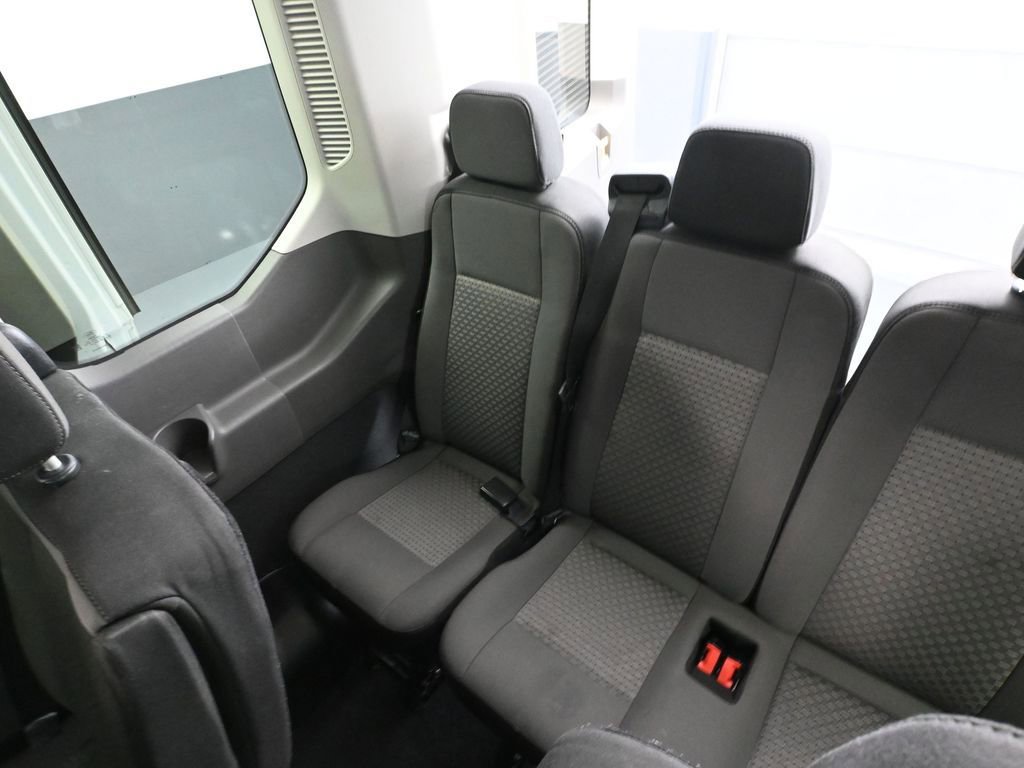 Used 2024 Ford Transit 350 XLT image 34